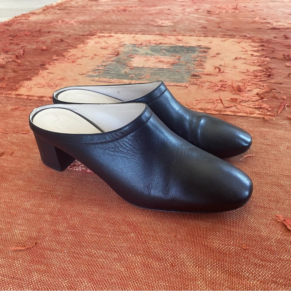 Everlane Black Leather Mules Size 7